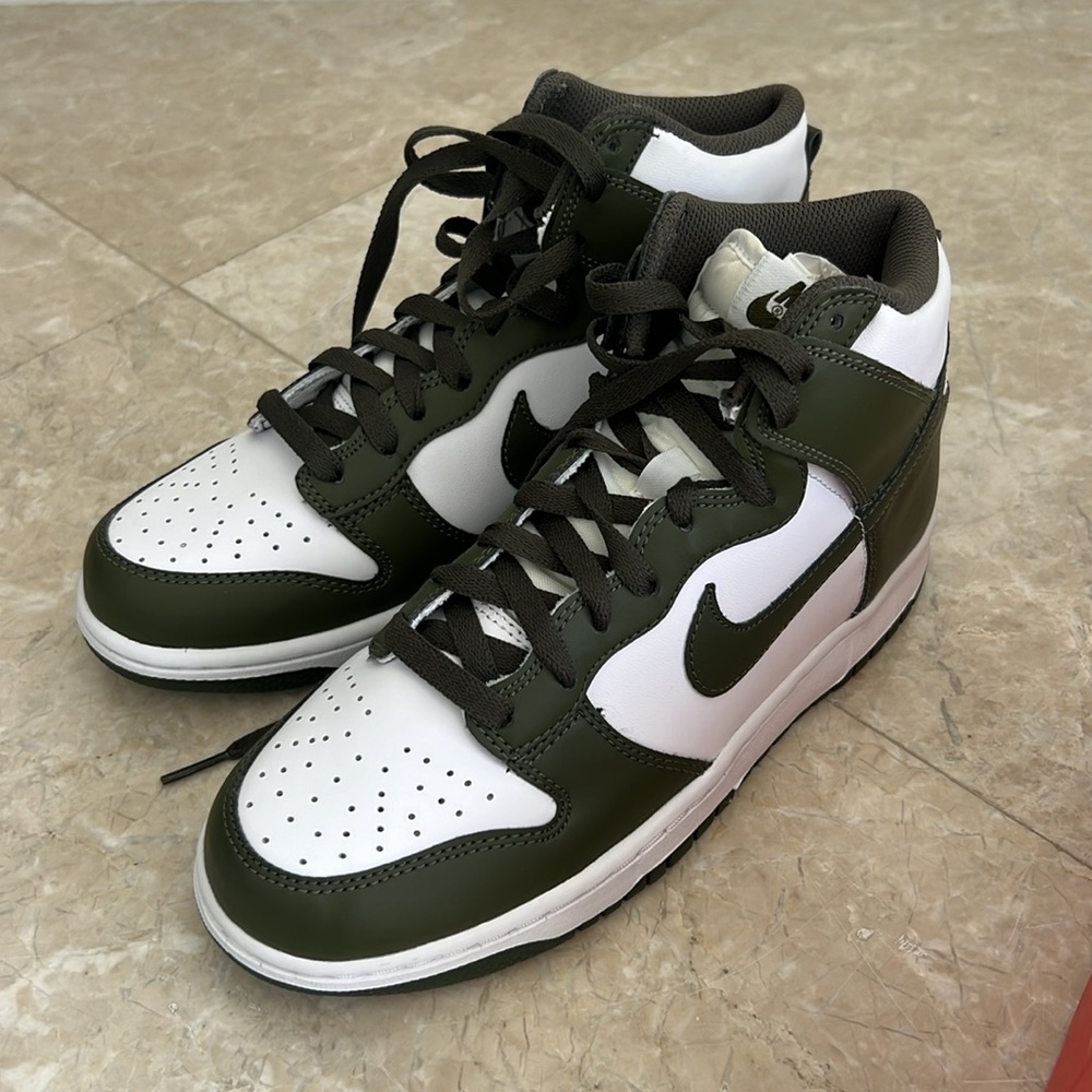 Nike Dunk High Sneakers
